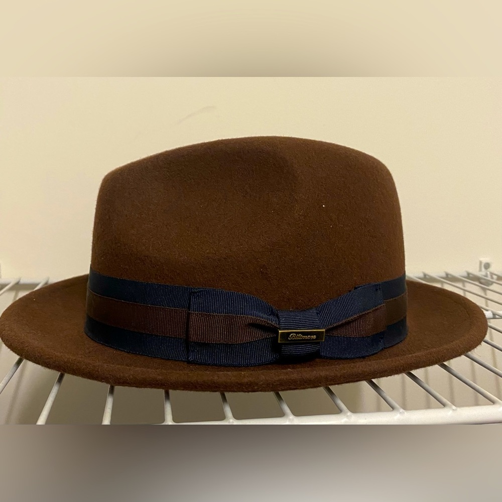 Brown Biltmore fedora. Size Medium
